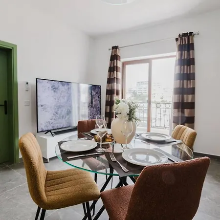 Apartmán 2bed Mel With Church Views By Homely Malta!